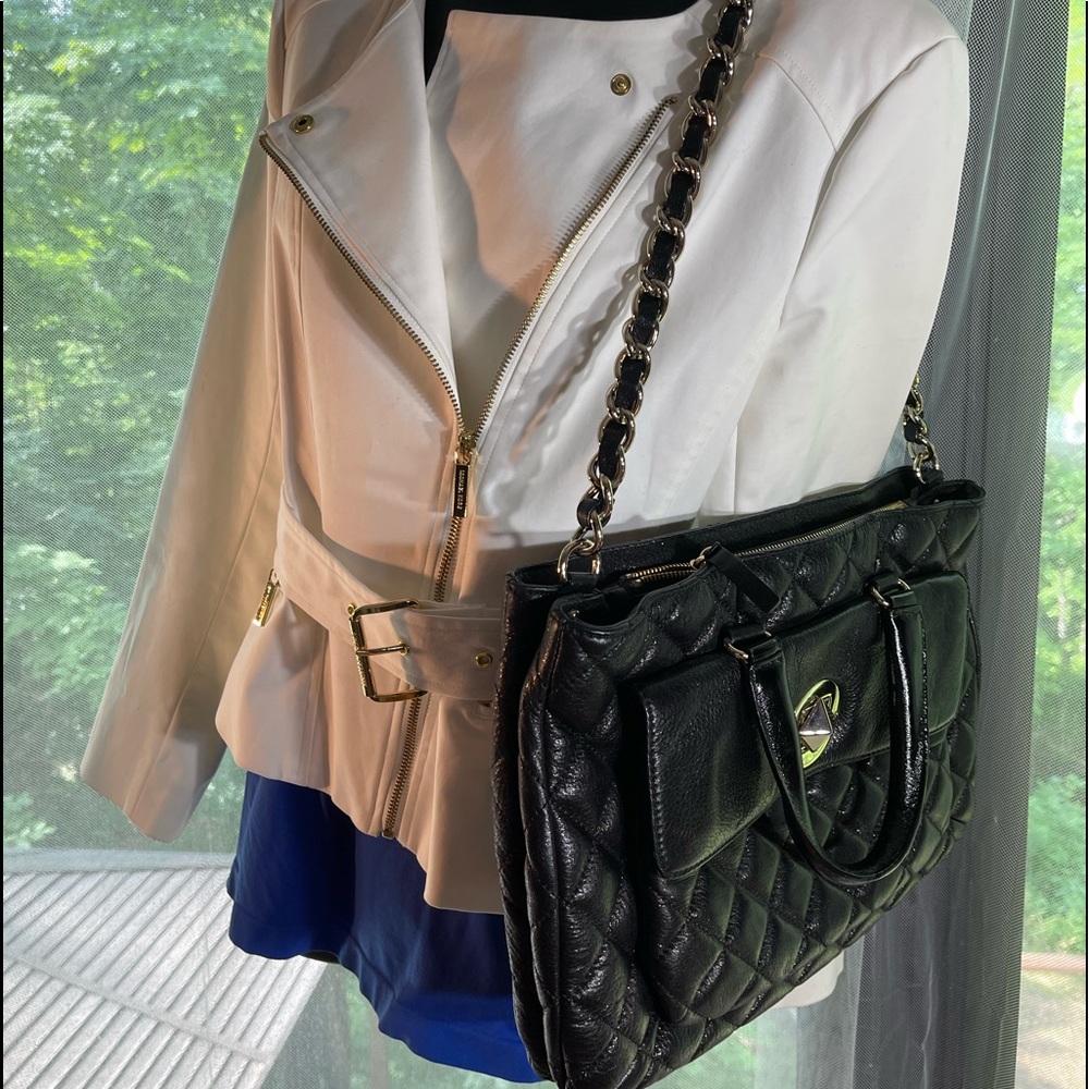 Kate Spade big shiny black leather bag. Beautiful design, lots of space, gold. - Picture 13 of 14